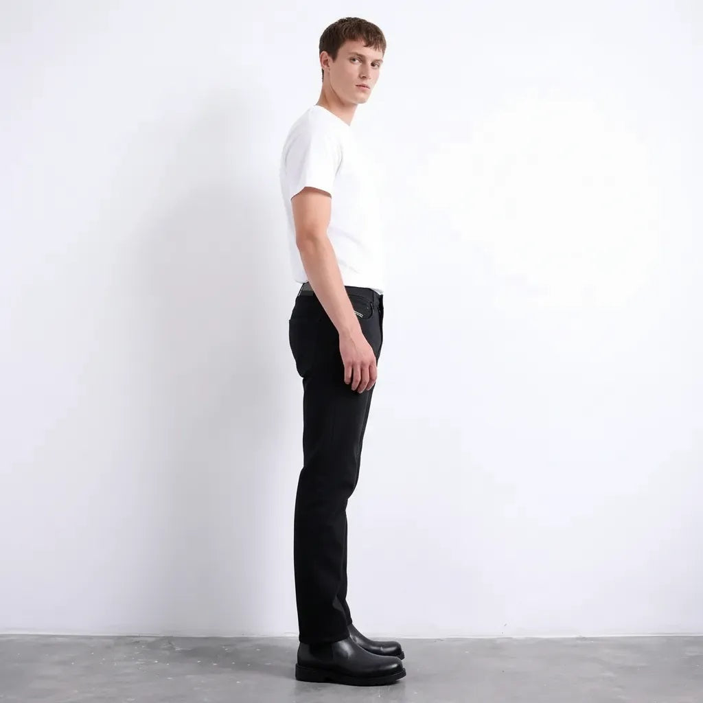 Men Straight Fit Mid-Rise Stretchable Jeans