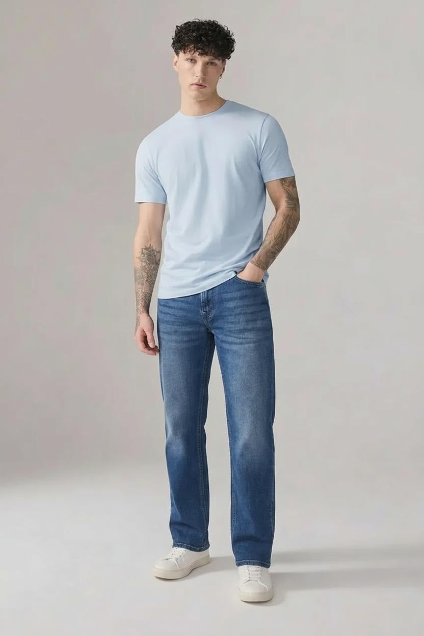Men Straight Fit Mid-Rise Stretchable Jeans