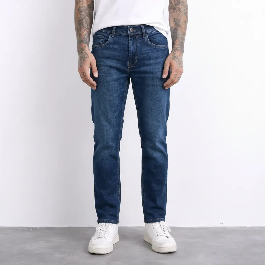 Men Straight Fit Mid-Rise Light Fade Stretchable Jeans