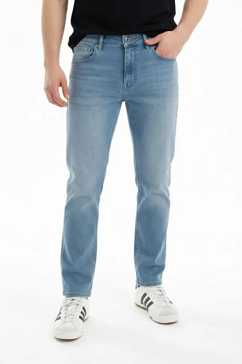 Men Straight Fit Mid-Rise Light Fade Stretchable Jeans
