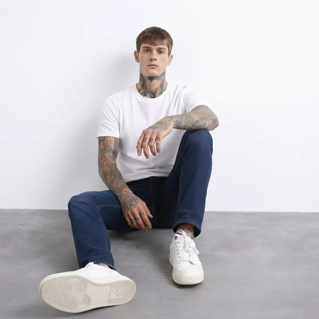 Men Straight Fit Mid-Rise Stretchable Jeans