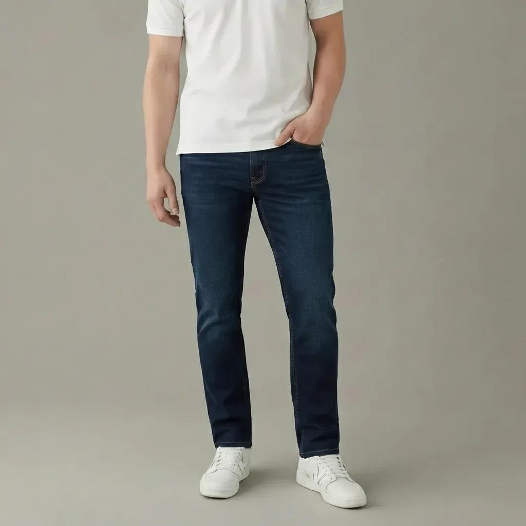 Men Straight Fit Mid-Rise Stretchable Jeans