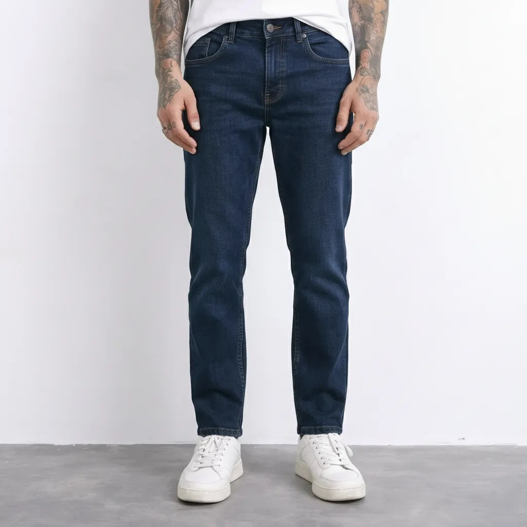 Men Straight Fit Mid-Rise Stretchable Jeans