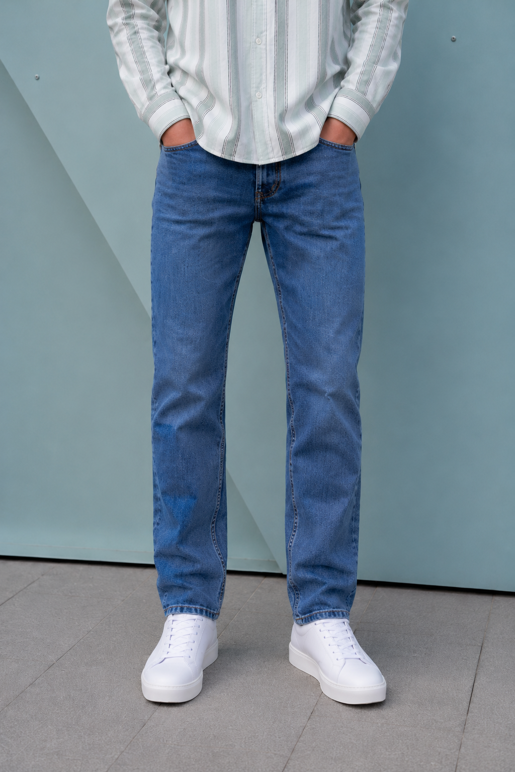 Men’s Urban Blue Denim Jeans – Straight Fit Mid-Wash Casual Jeans