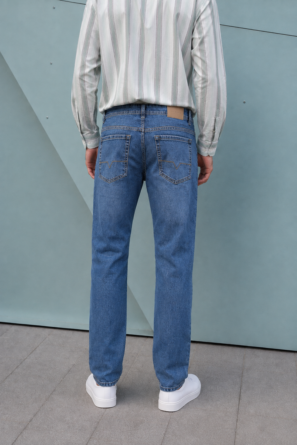 Men’s Urban Blue Denim Jeans – Straight Fit Mid-Wash Casual Jeans