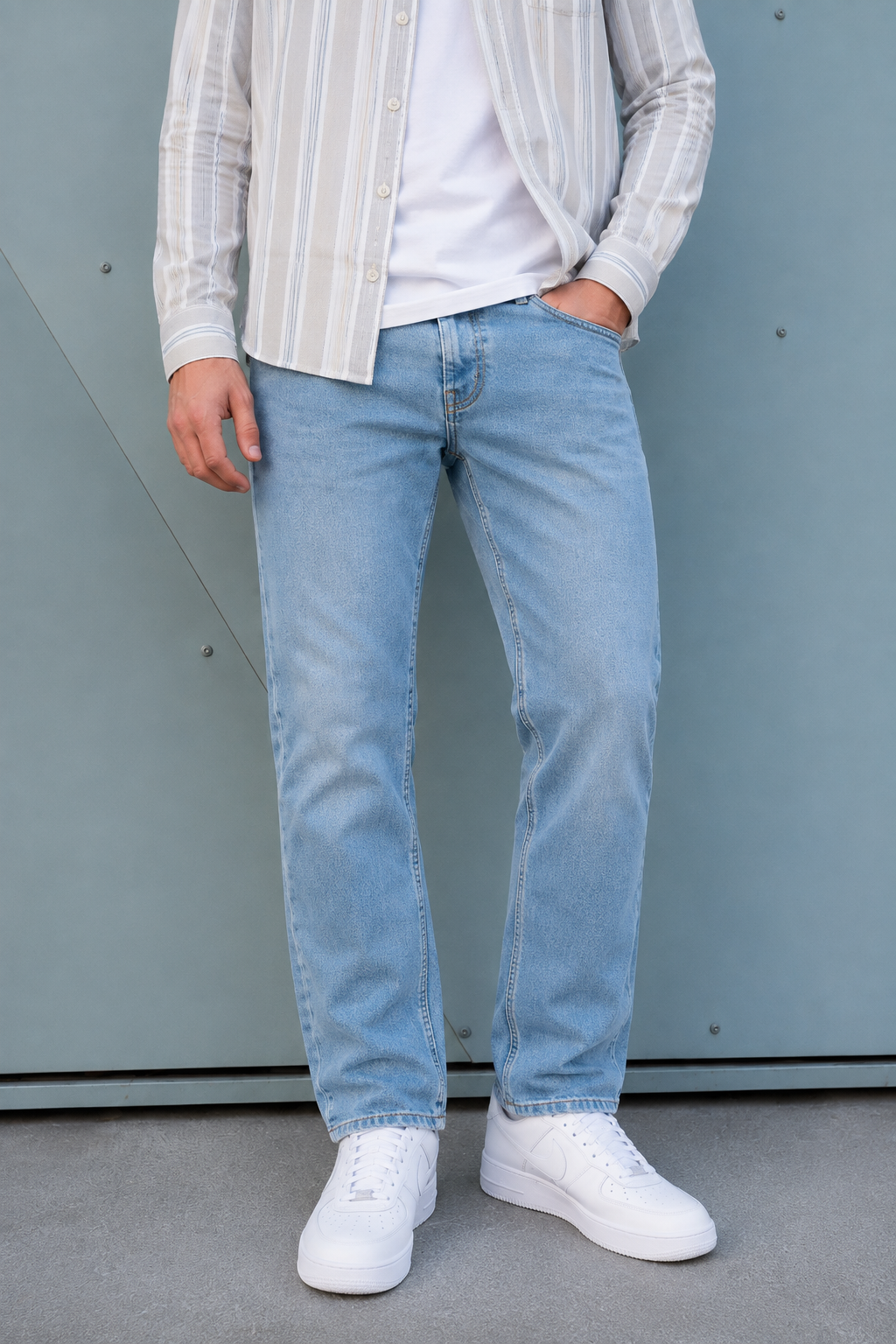 Men’s Ice Blue Denim Jeans – Straight Fit Washed Casual Jeans