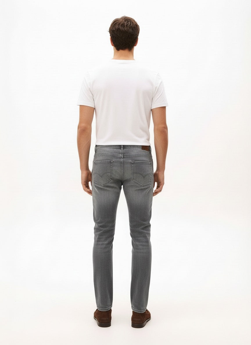 Men Regular Fit Mid-Rise Light Fade Stretchable Jeans