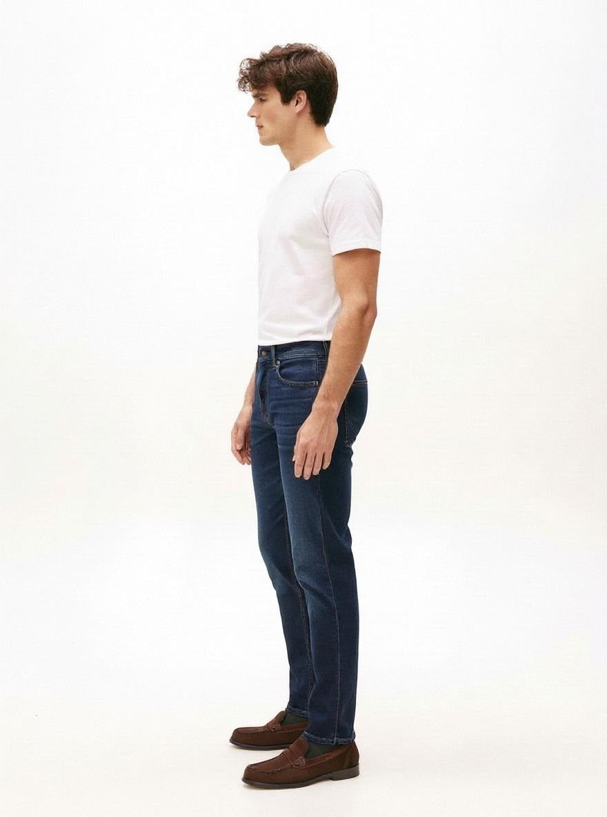 Men Regular Fit Mid-Rise Light Fade Stretchable Jeans