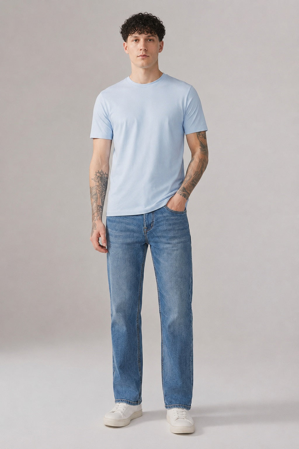 Men Regular Fit Mid-Rise Low Distress Stretchable Jeans