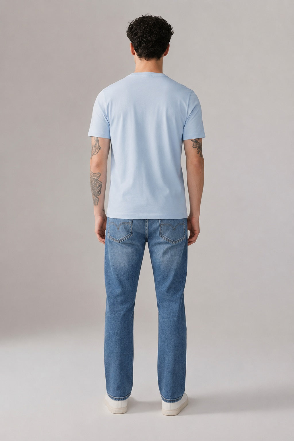 Men Regular Fit Mid-Rise Low Distress Stretchable Jeans