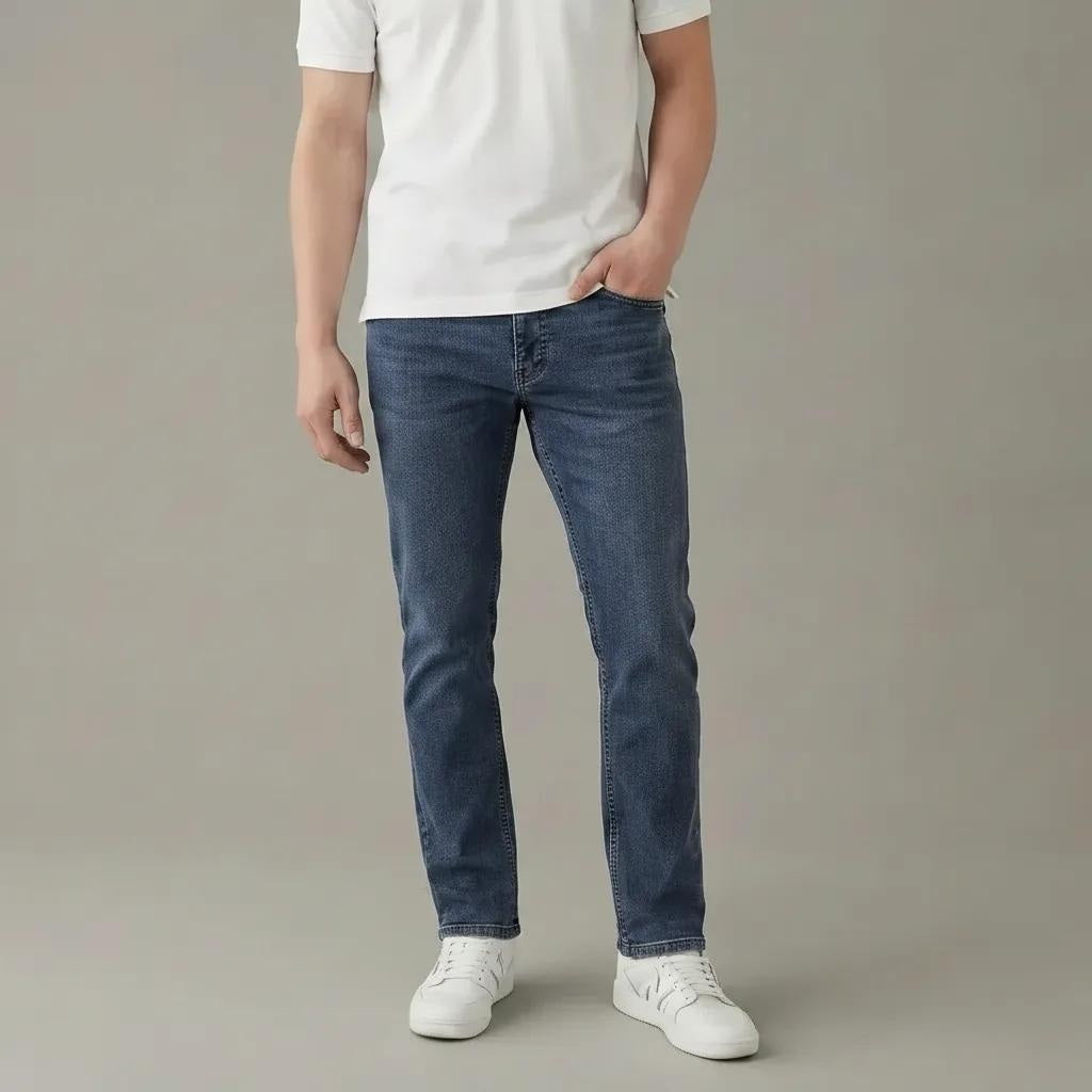 Men Regular Fit Mid-Rise Light Fade Stretchable Jeans