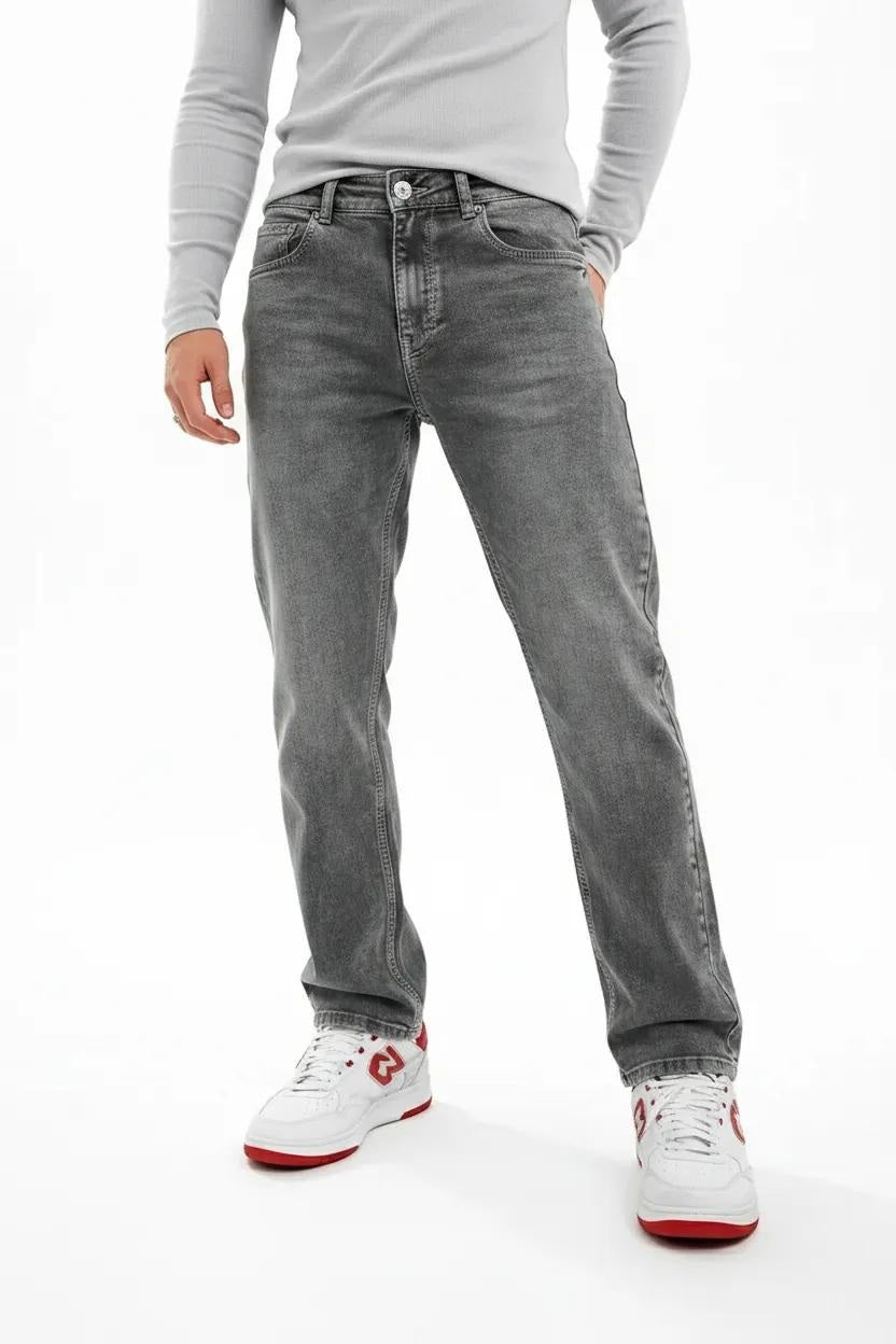 Men Regular Fit Mid-Rise Light Fade Stretchable Jeans