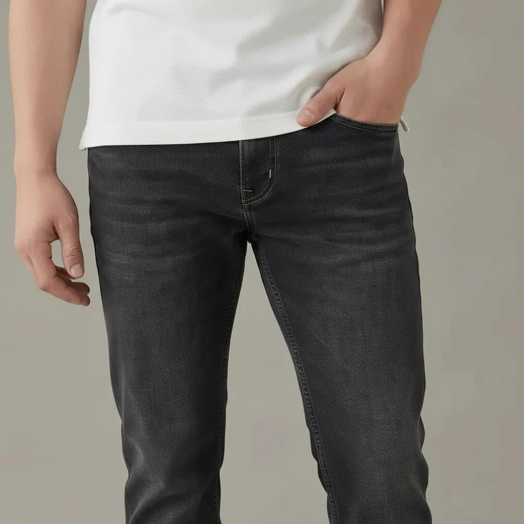 Men Regular Fit Mid-Rise Light Fade Stretchable Jeans
