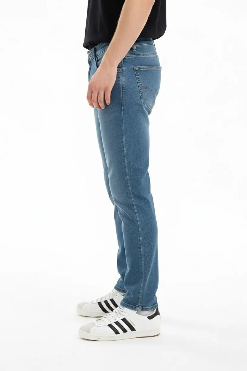 Men Regular Fit Mid-Rise Light Fade Stretchable Jeans