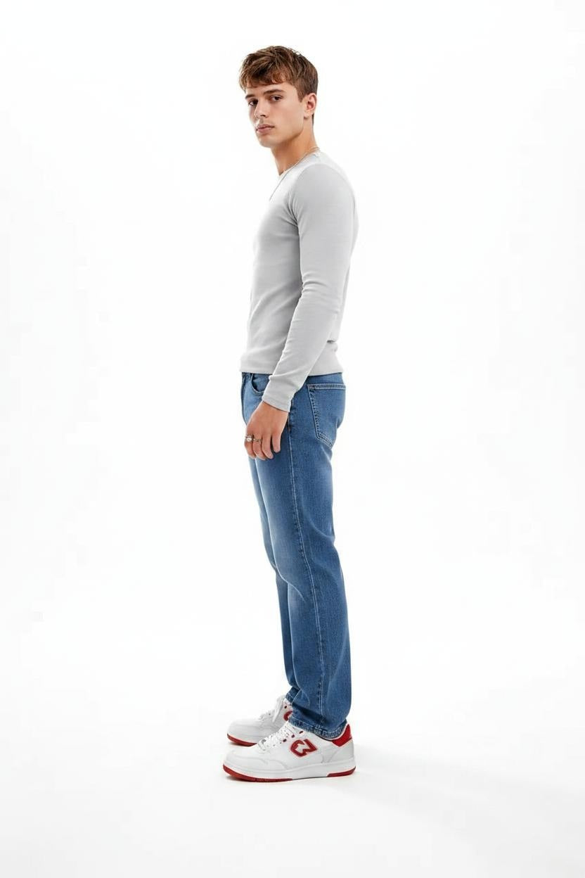 Men Regular Fit Mid-Rise Light Fade Stretchable Jeans