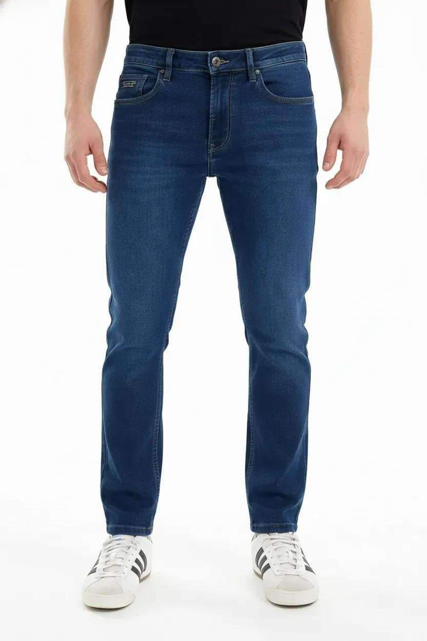 Men Regular Fit Mid-Rise Light Fade Stretchable Jeans