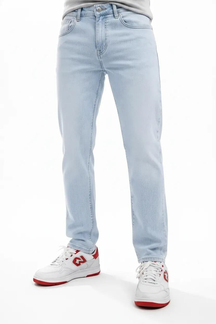 Men Slim Fit Mid-Rise Light Fade Stretchable Jeans