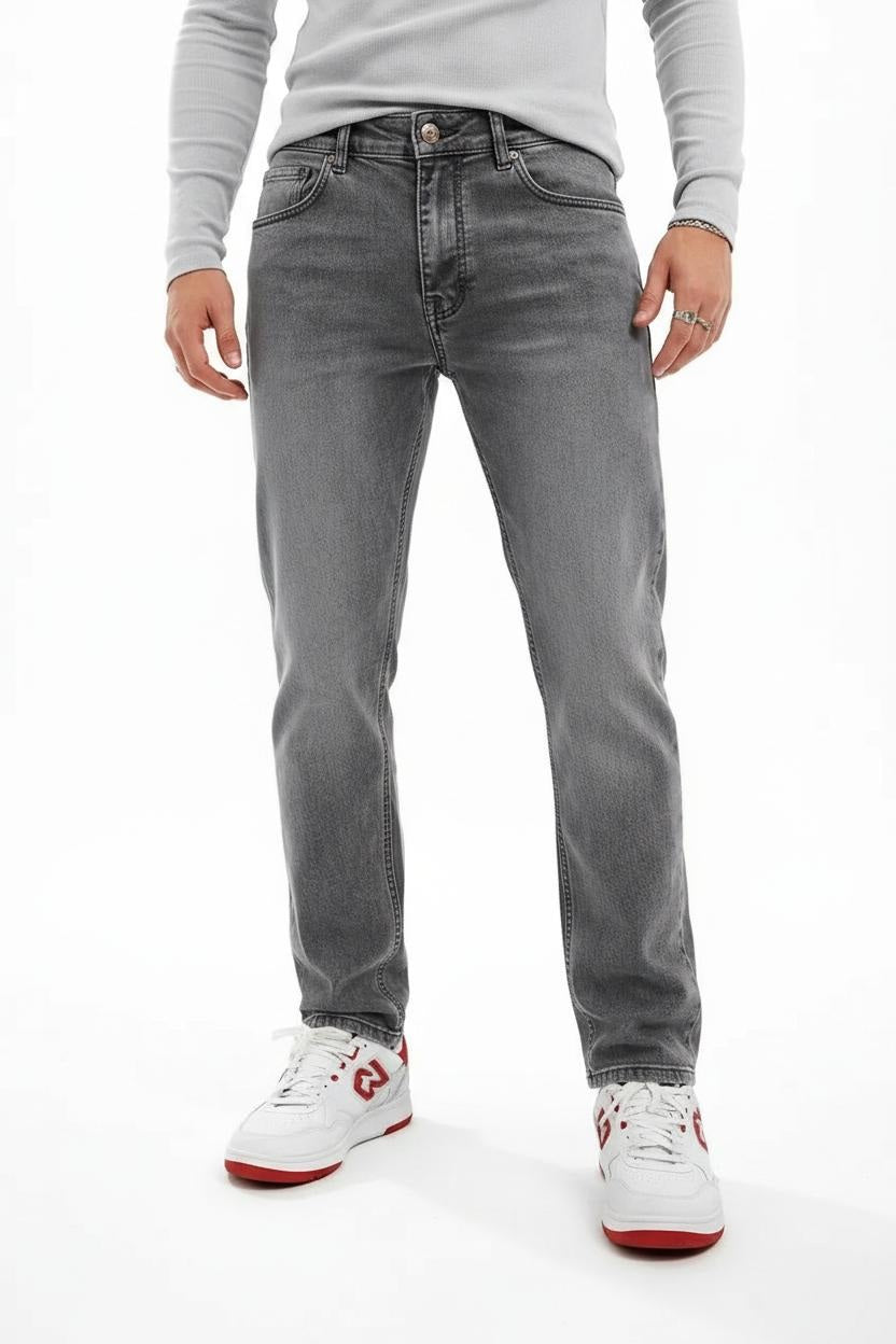 Men Slim Fit Mid-Rise Light Fade Stretchable Jeans