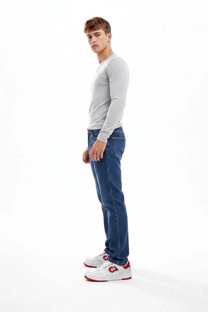 Men Slim Fit Mid-Rise Light Fade Stretchable Jeans