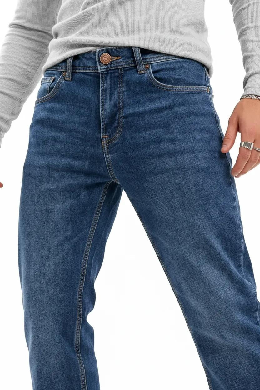 Men Slim Fit Mid-Rise Light Fade Stretchable Jeans