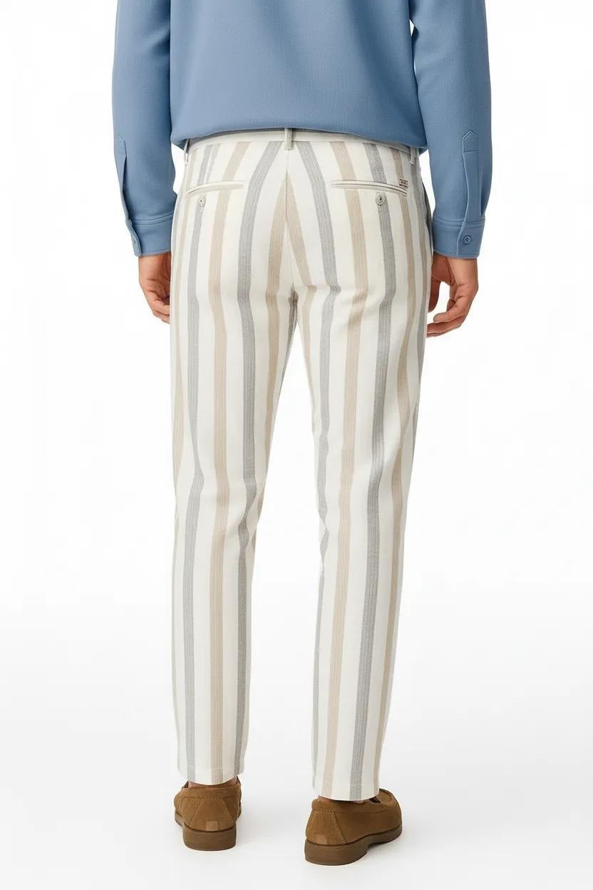 Men Solid Trackpants