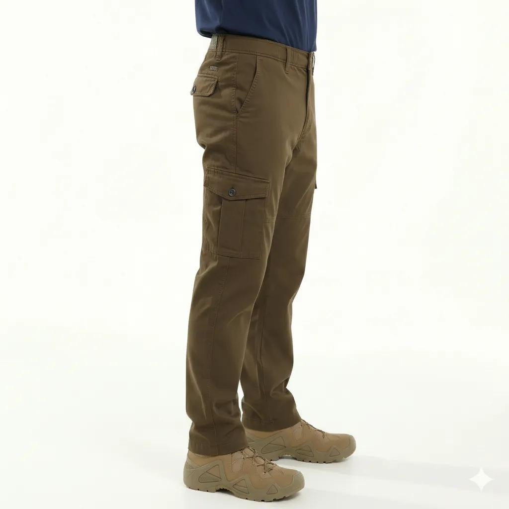 Men Duck Solid Regulr Fit TrackPant