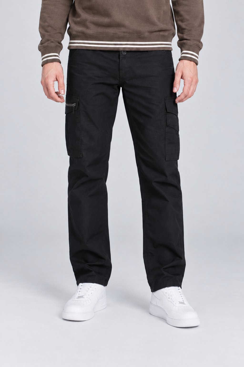 Men’s Regular Fit Woven Cargo Lower – Black