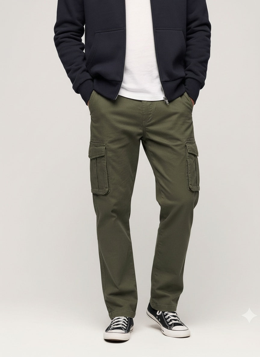 Men Solid Trackpants