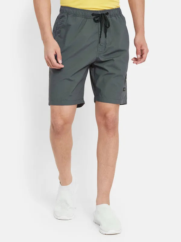 Basic Long Shorts With Side Badge