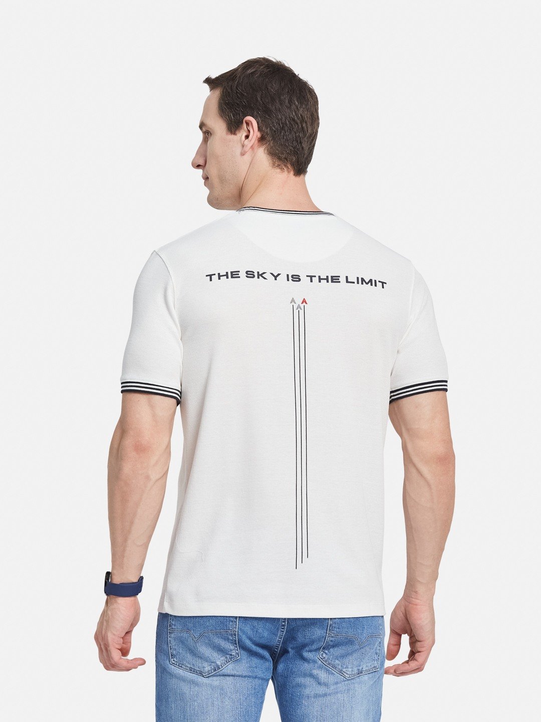 Octave Men T-shirt