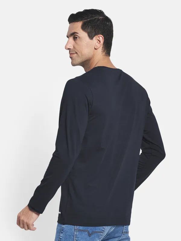 Men Navy Blue Solid Regular Fit T-Shirt