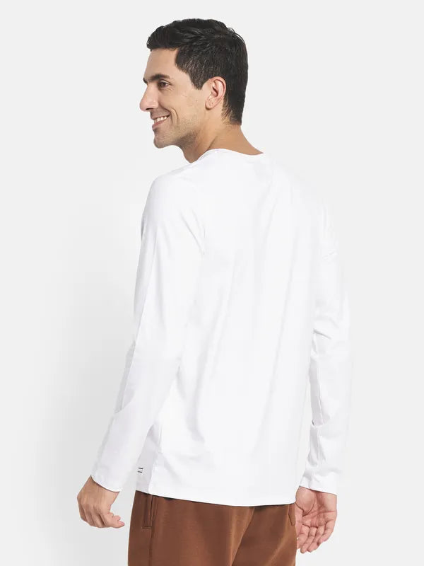 Men White Applique T-Shirt