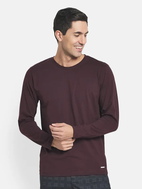 Men Maroon T-Shirt