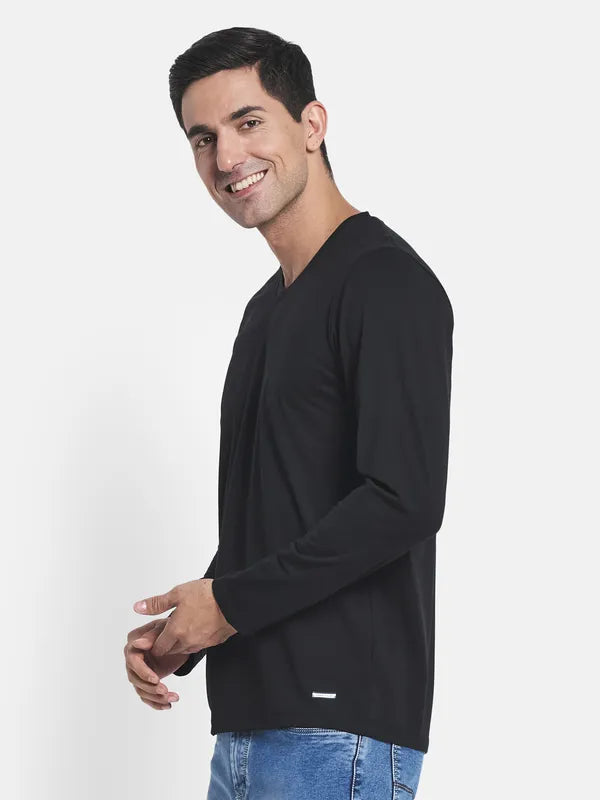 Men Black Solid V-Neck Full Sleeve T-Shirt