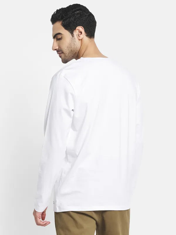 Men White Henley Neck Extended Sleeves T-Shirt