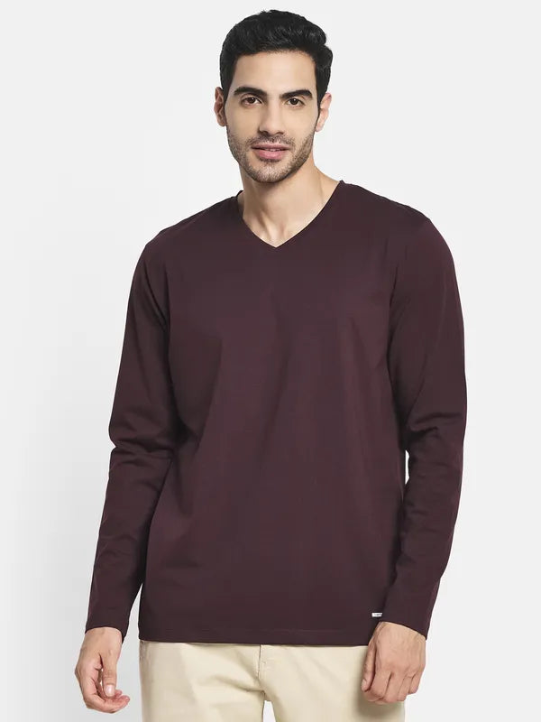 Men Maroon V-Neck T-Shirt