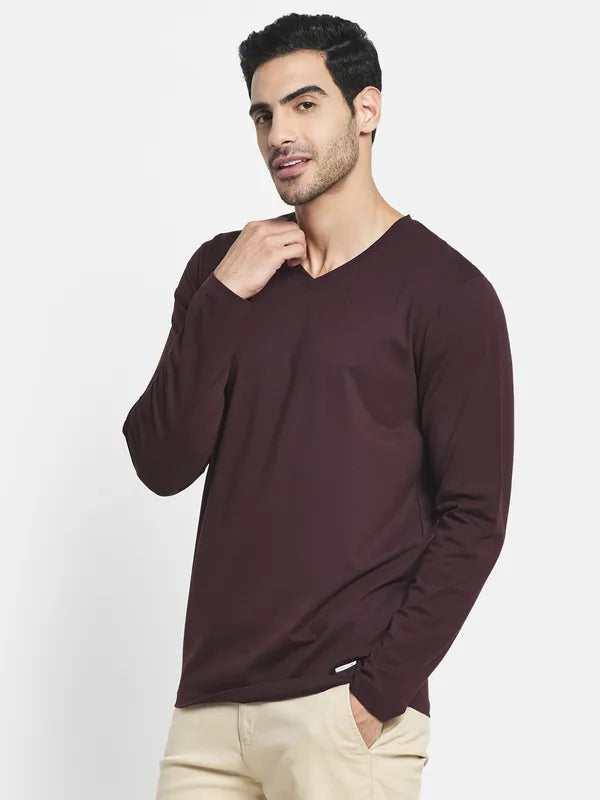 Men Maroon V-Neck T-Shirt