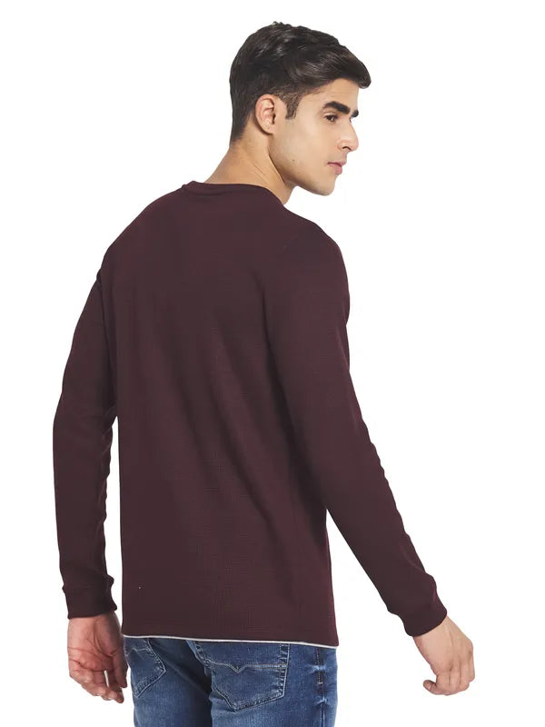 Mettle Men Maroon Solid Cotton T-Shirt