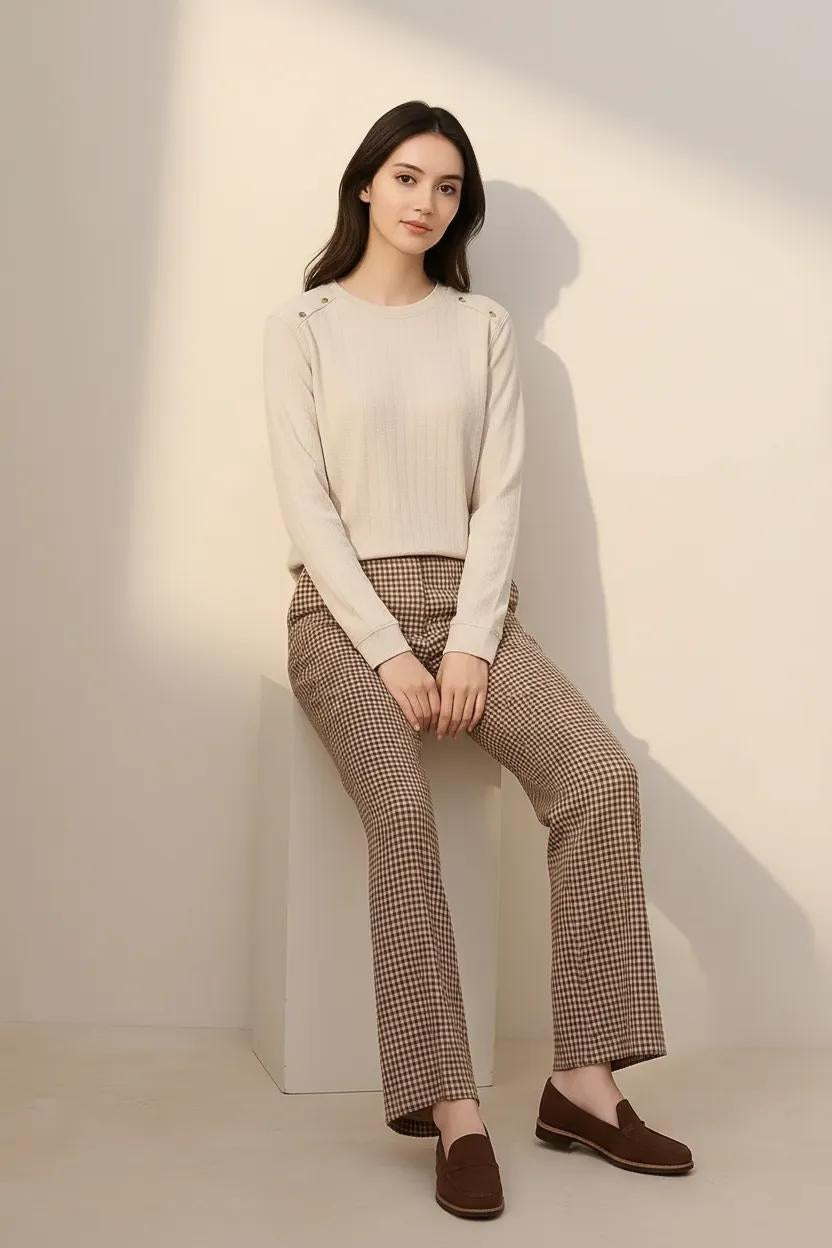 Women Solid Round Neck Sweatshirt