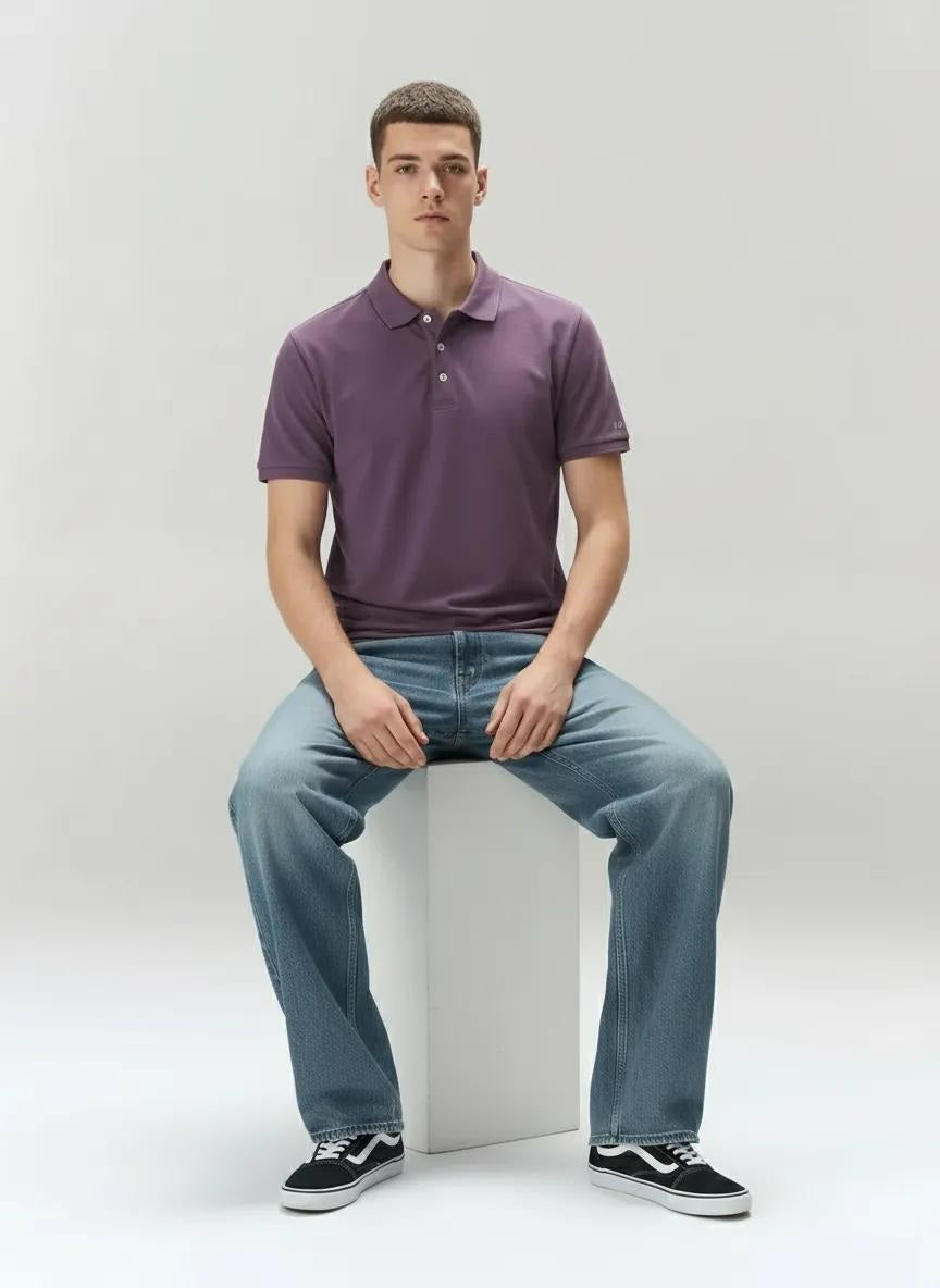 Men Black Currant Polo Collar Solid T-shirt