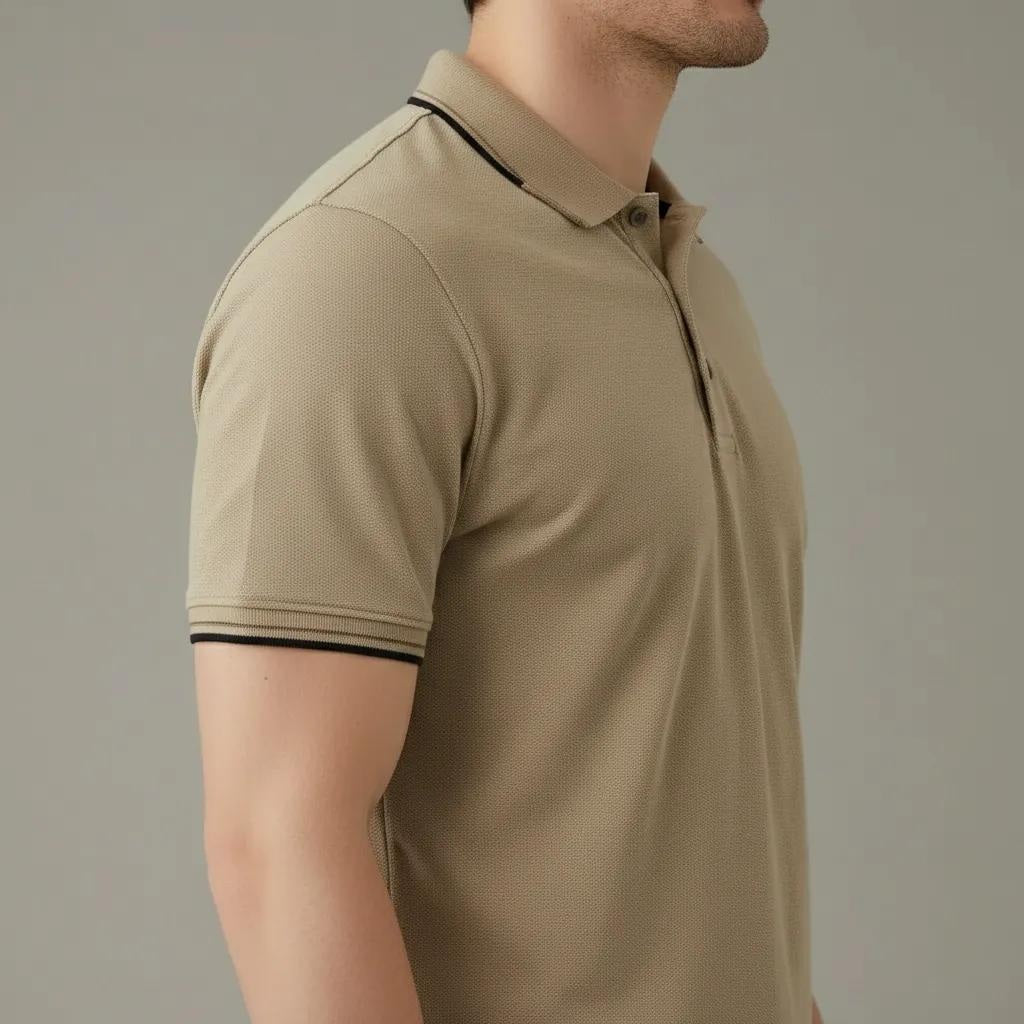Men Fawn Polo Collar Solid T-shirt