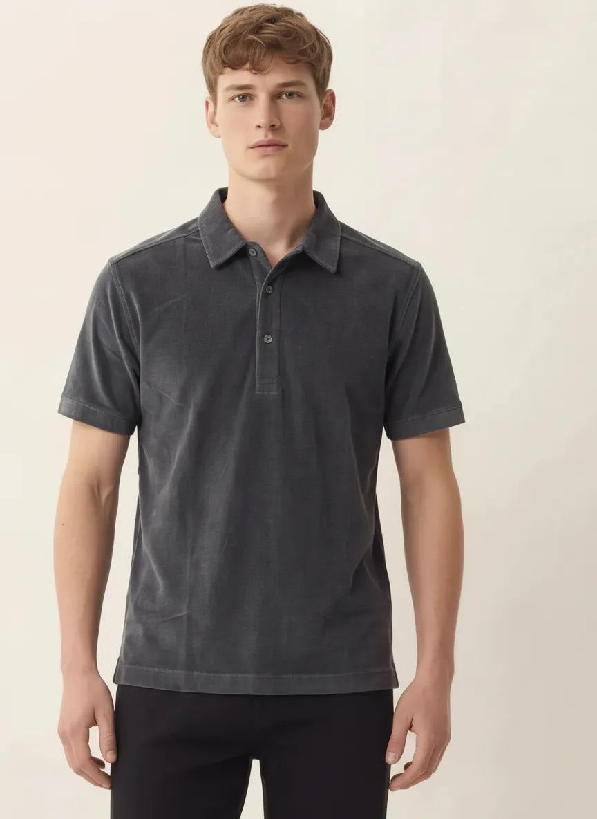 Men Navy Solid Polo Collar T-shirt