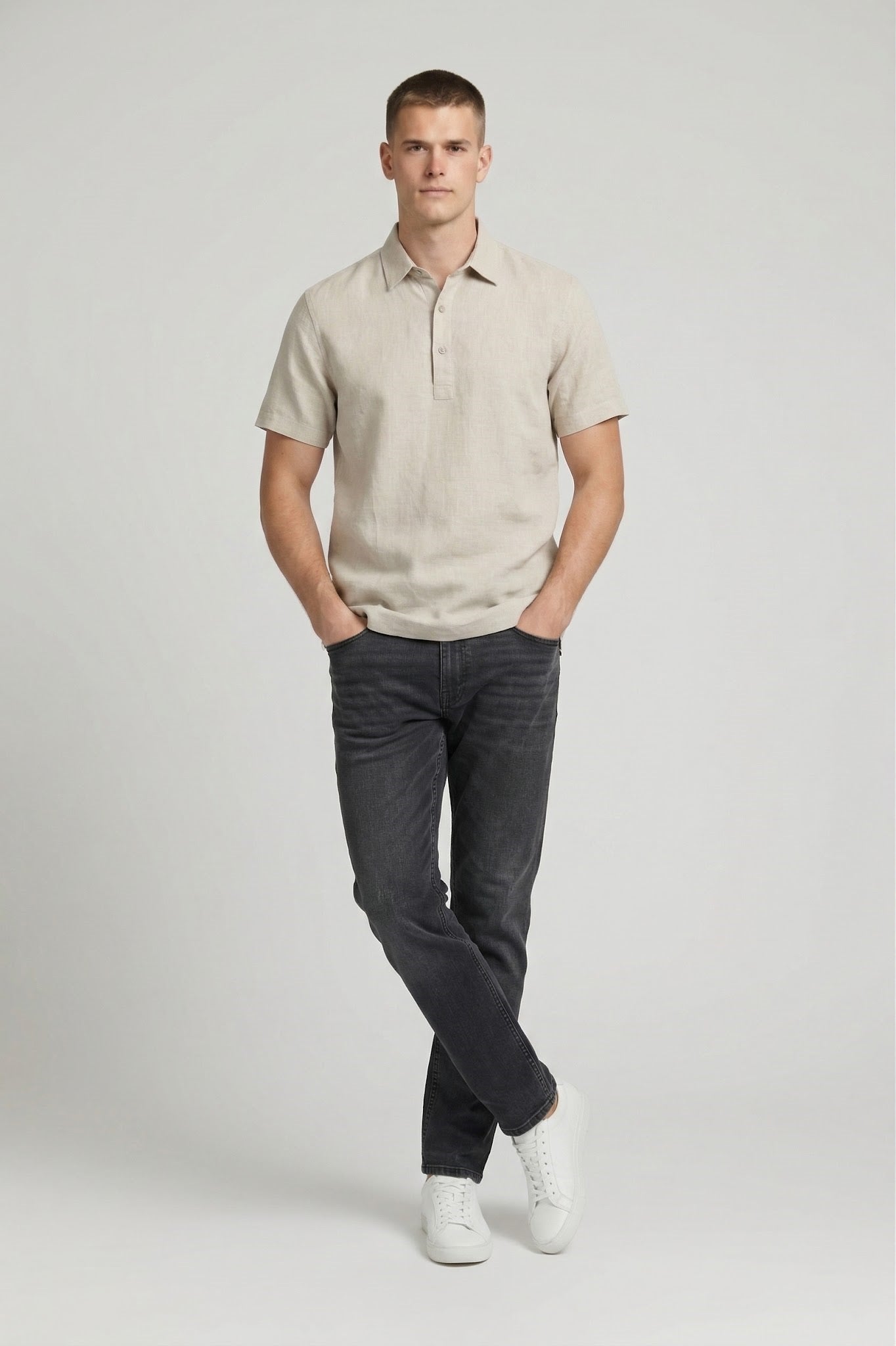 Men Onyx Solid Polo Collar T-shirt