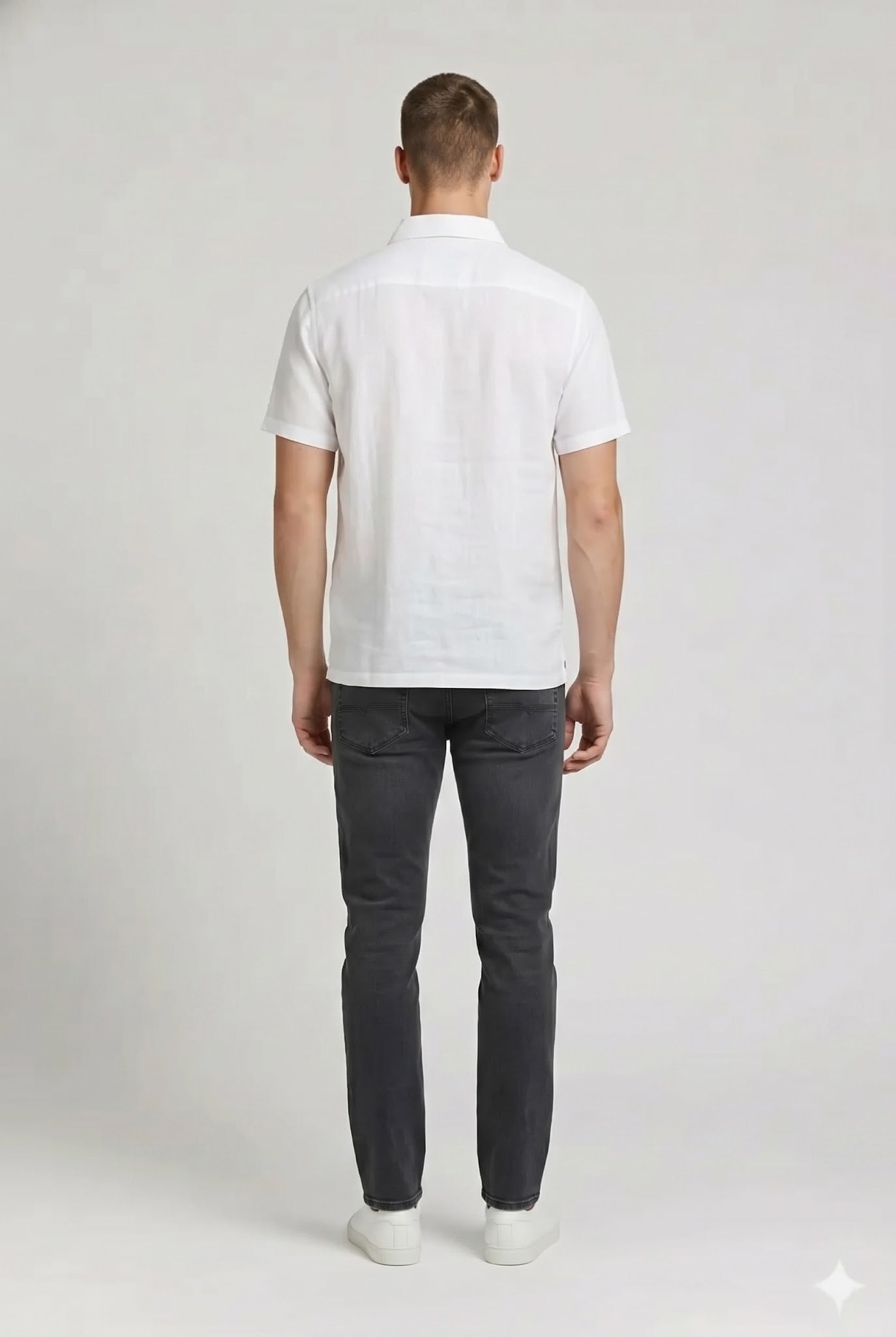 Men White Polo Collar Pockets T-shirt-Style ID
