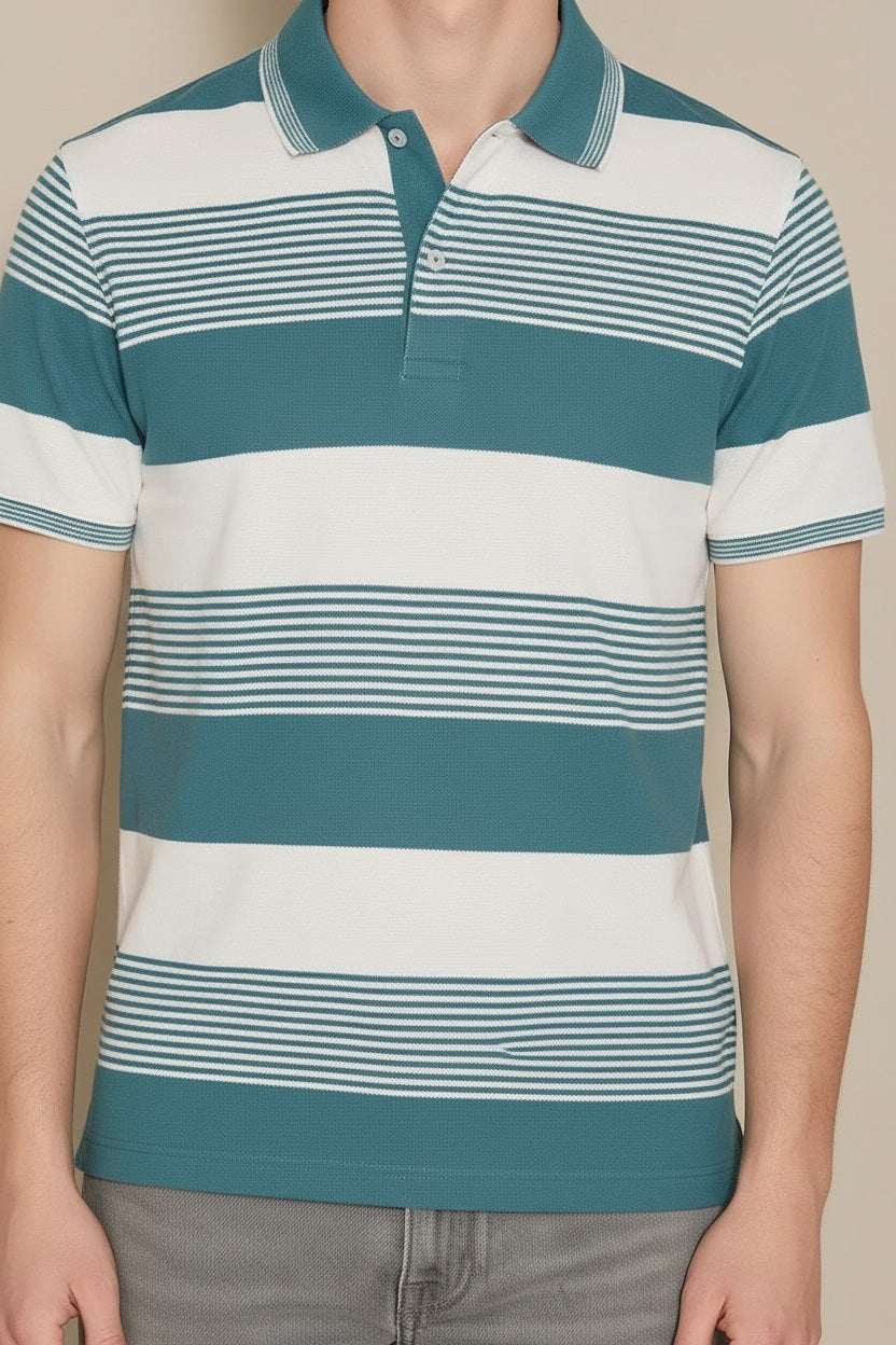 Men Surf Spray Colourblocked Polo Collar T-shirt