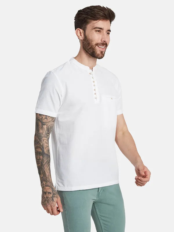 Octave Men Mandarin Collar Solid Pockets T-Shirt