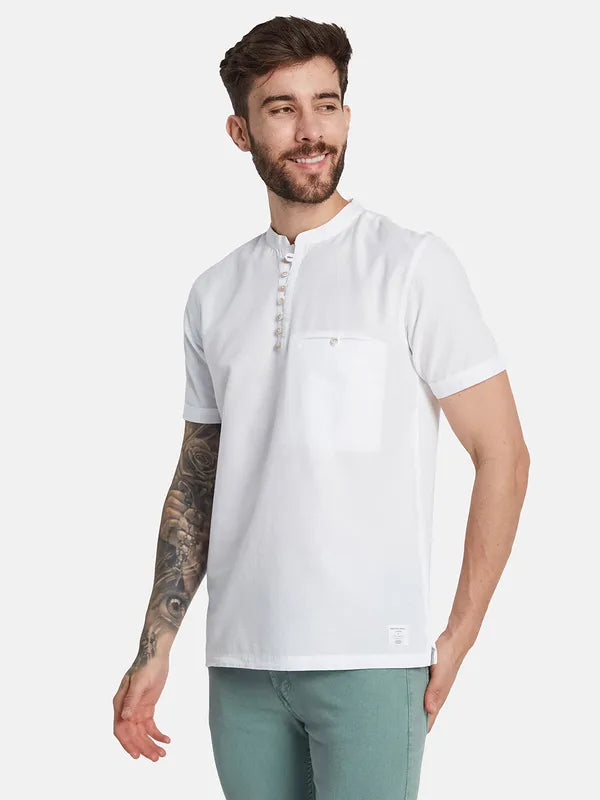 Octave Men Mandarin Collar Solid Pockets T-Shirt