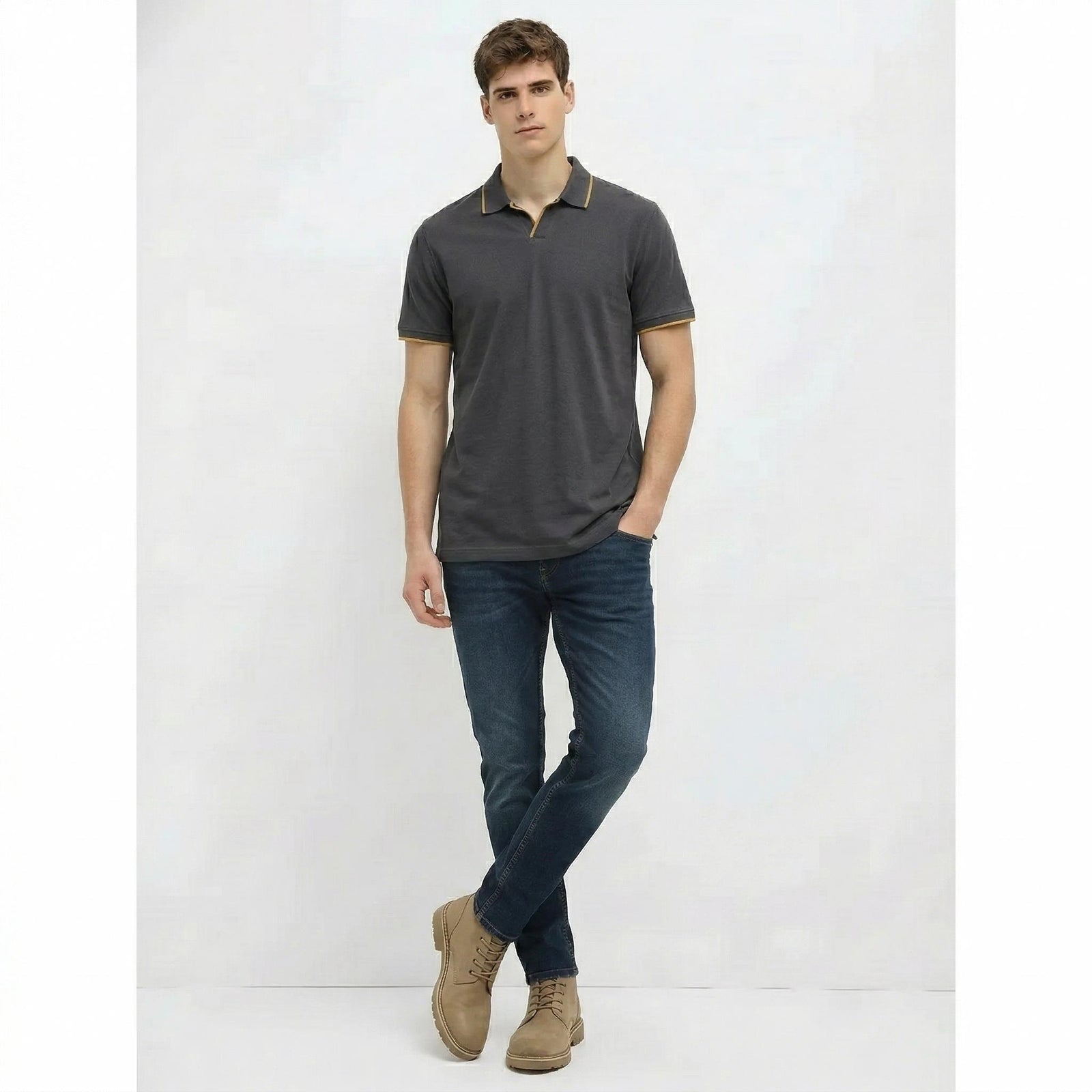 Men Black Sold Polo Collar T-shirt