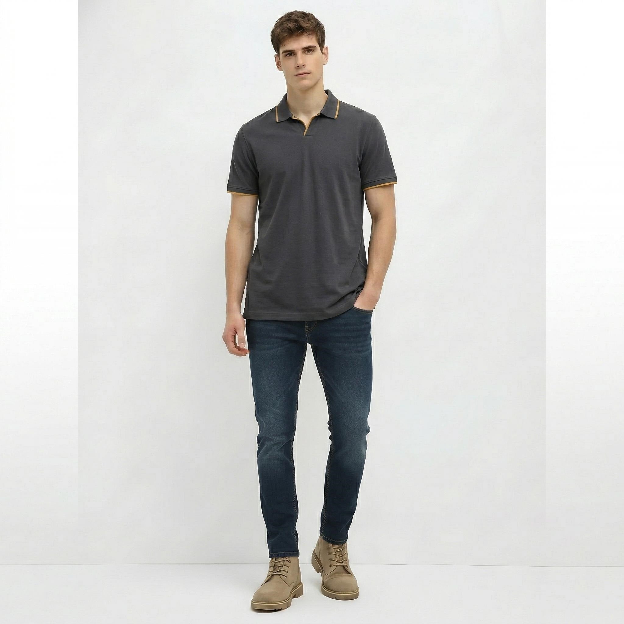 Men Sold Polo Collar T-shirt