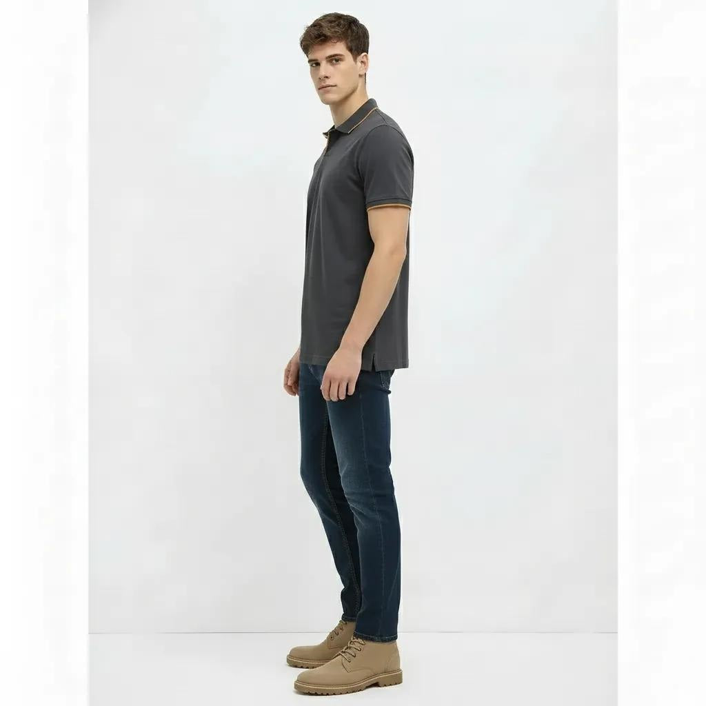 Men Black Sold Polo Collar T-shirt